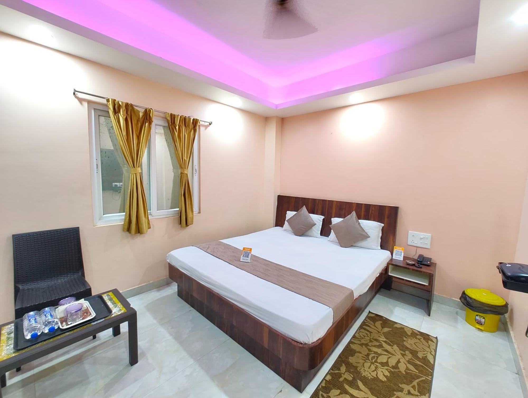 "Hotel Aradhya Puri"- Luxur- Room With Sea-View - Prime Location With Parking Facilities - Best Hotel In بوري المظهر الخارجي الصورة