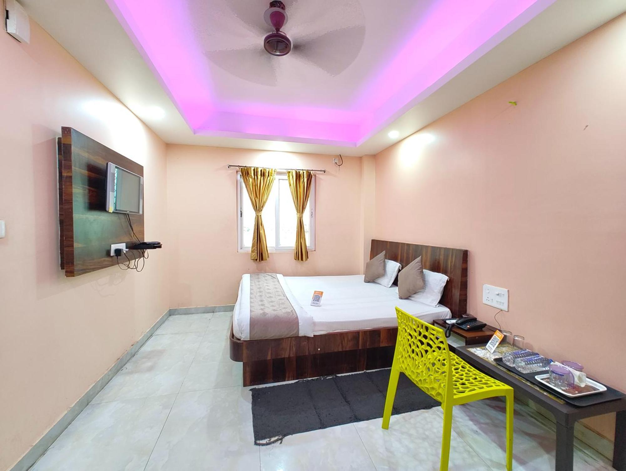 "Hotel Aradhya Puri"- Luxur- Room With Sea-View - Prime Location With Parking Facilities - Best Hotel In بوري المظهر الخارجي الصورة