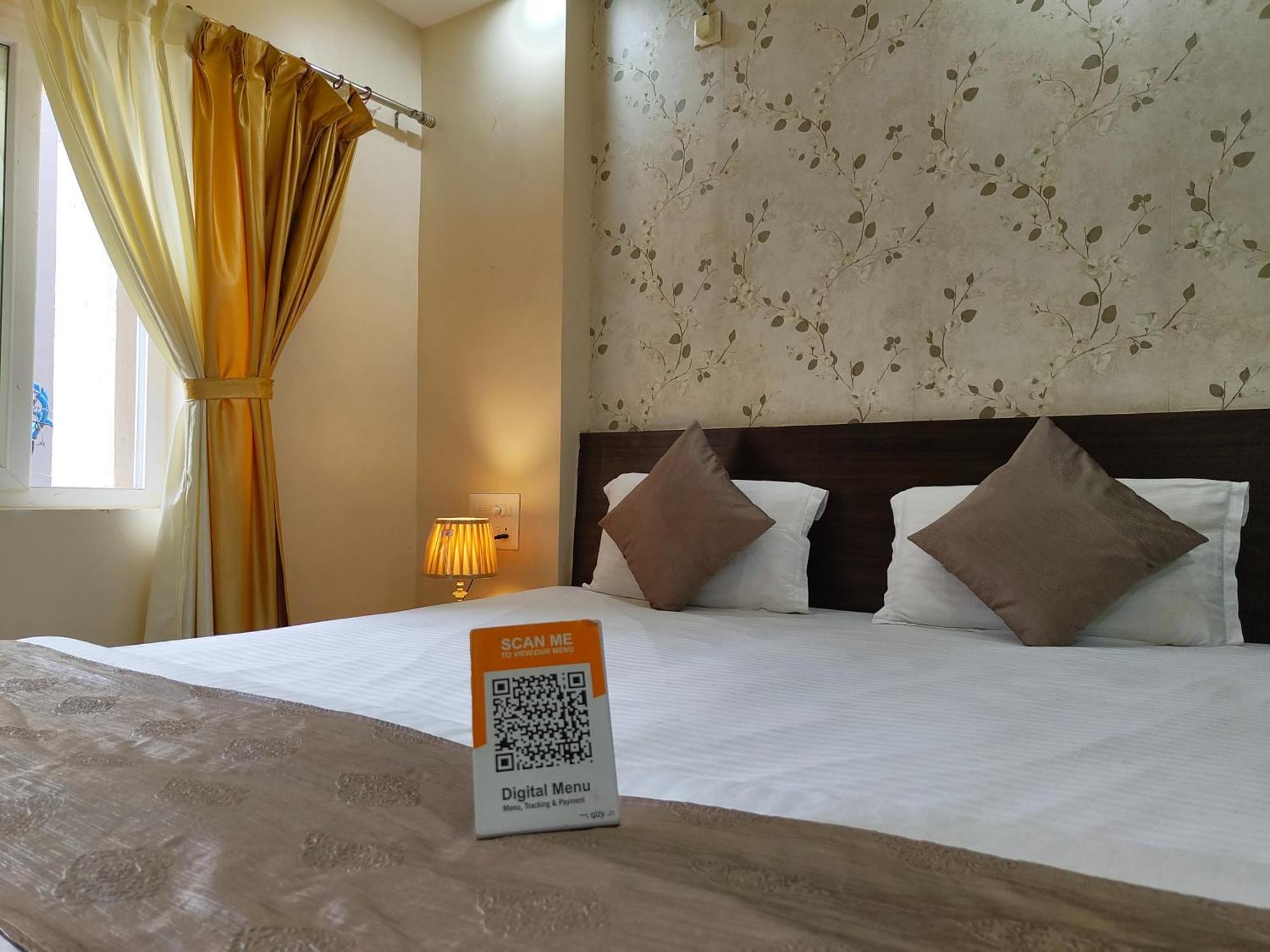 "Hotel Aradhya Puri"- Luxur- Room With Sea-View - Prime Location With Parking Facilities - Best Hotel In بوري المظهر الخارجي الصورة