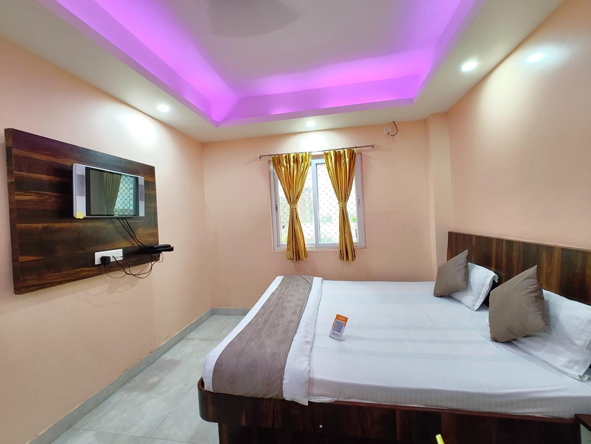 "Hotel Aradhya Puri"- Luxur- Room With Sea-View - Prime Location With Parking Facilities - Best Hotel In بوري المظهر الخارجي الصورة